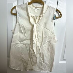 NWT 1901 Sleeveless Blouse. Size medium